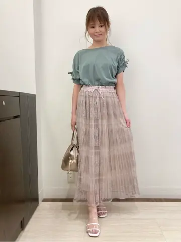 Feroux スタッフ コーディネート画像