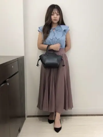 Feroux スタッフ コーディネート画像