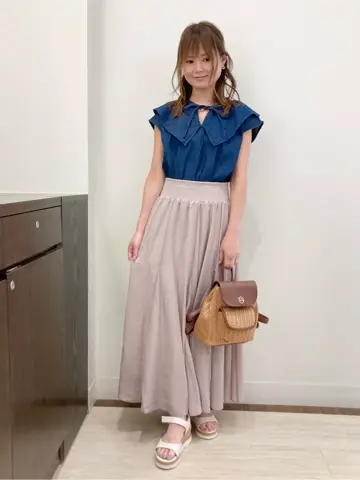 Feroux スタッフ コーディネート画像