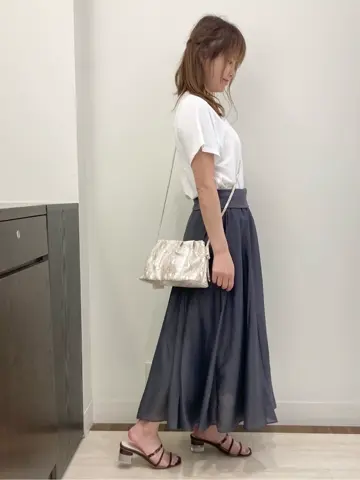 Feroux スタッフ コーディネート画像