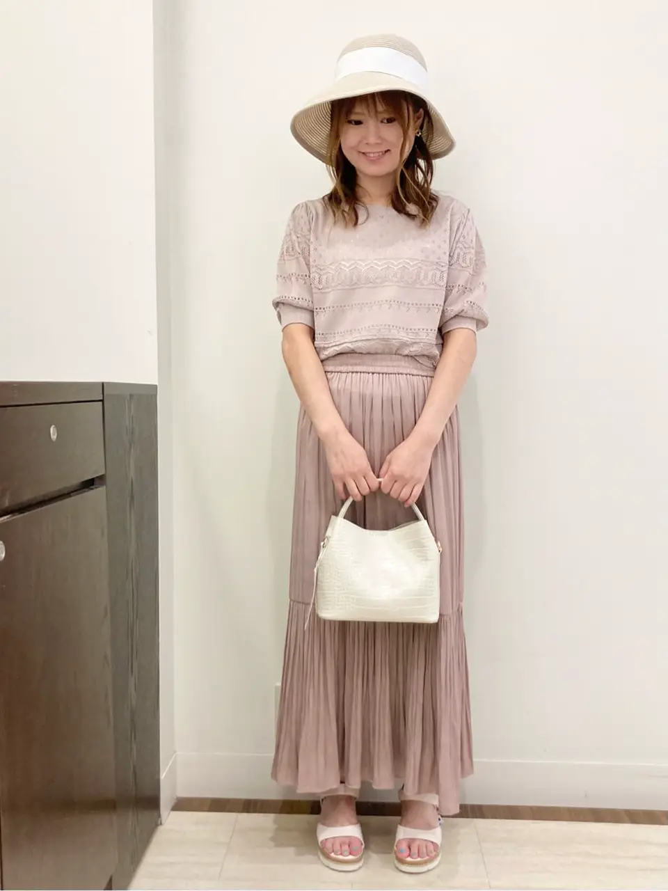 Feroux スタッフ コーディネート画像