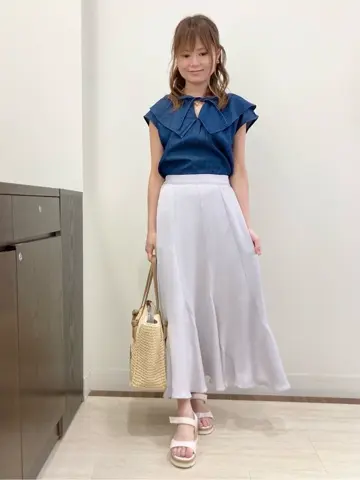 Feroux スタッフ コーディネート画像