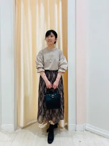 Feroux スタッフ コーディネート画像