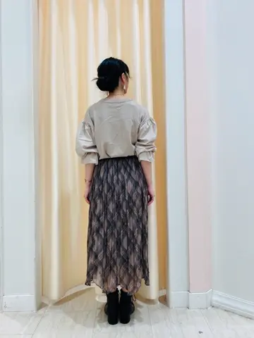 Feroux スタッフ コーディネート画像