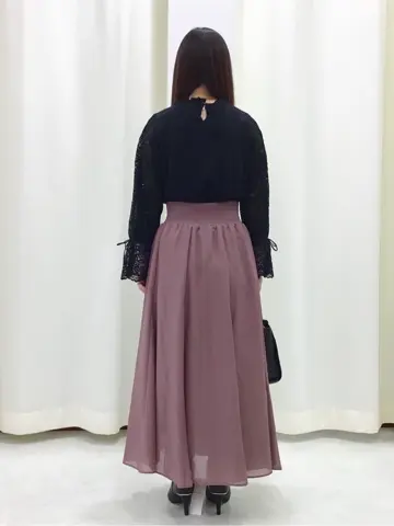 Feroux スタッフ コーディネート画像