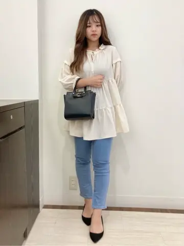 Feroux スタッフ コーディネート画像