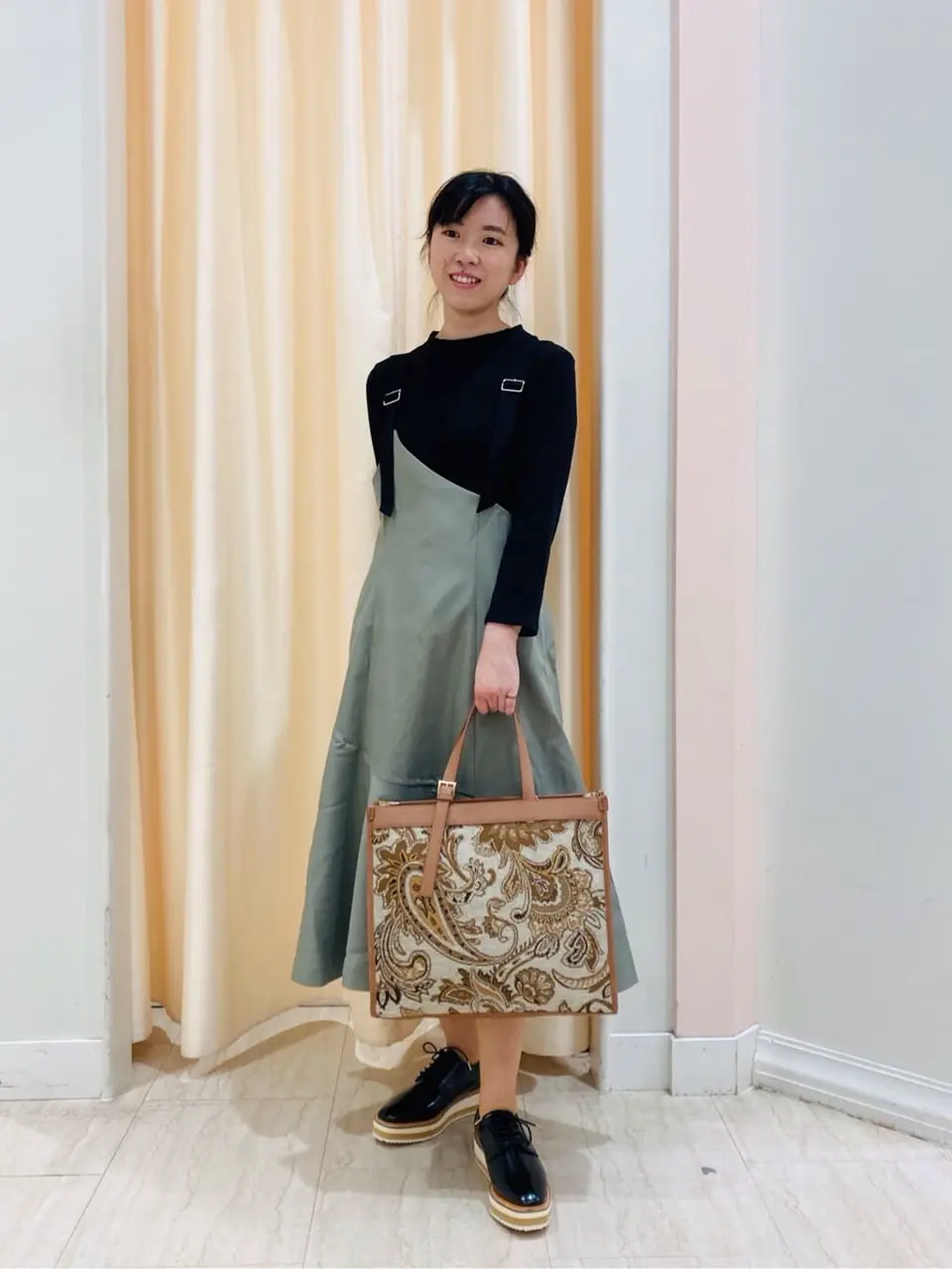 Feroux スタッフ コーディネート画像