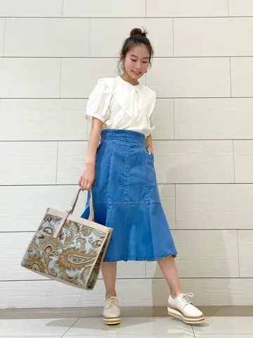 Feroux スタッフ コーディネート画像