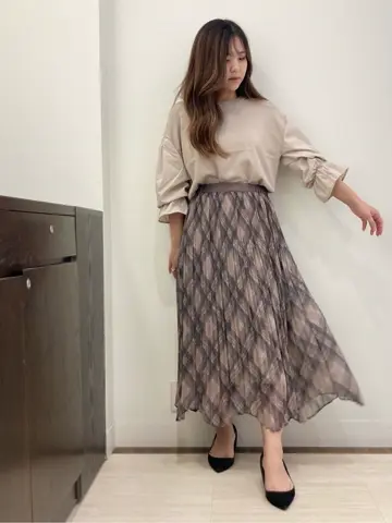 Feroux スタッフ コーディネート画像