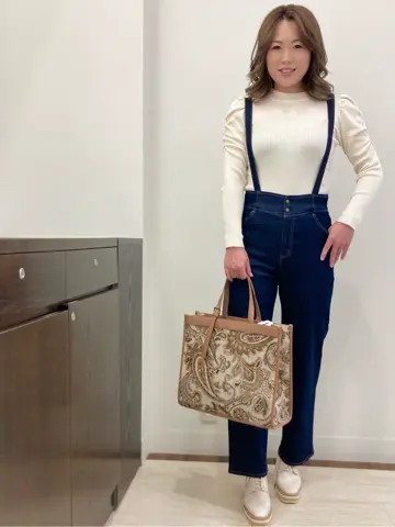 Feroux スタッフ コーディネート画像