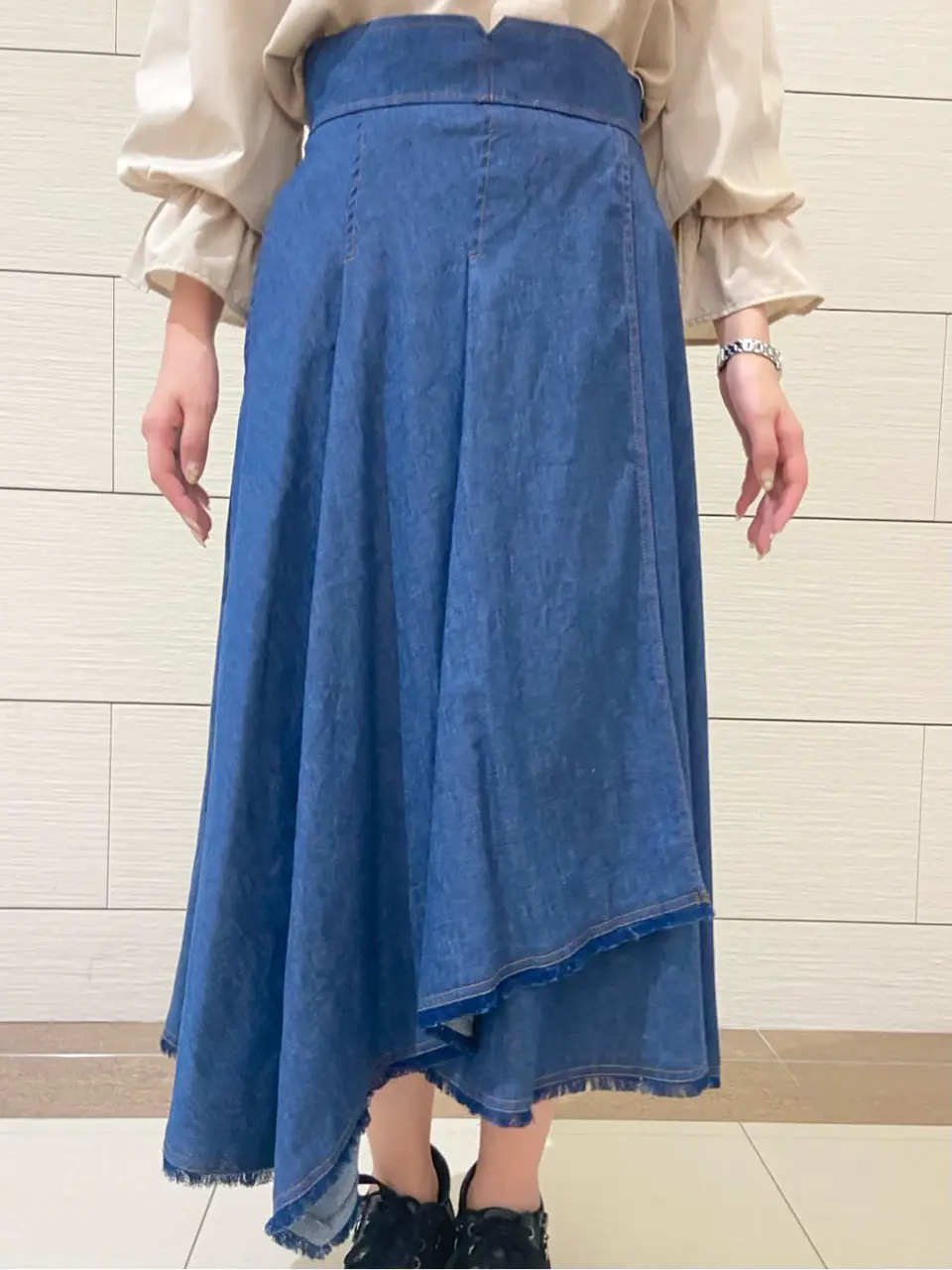 Feroux スタッフ コーディネート画像