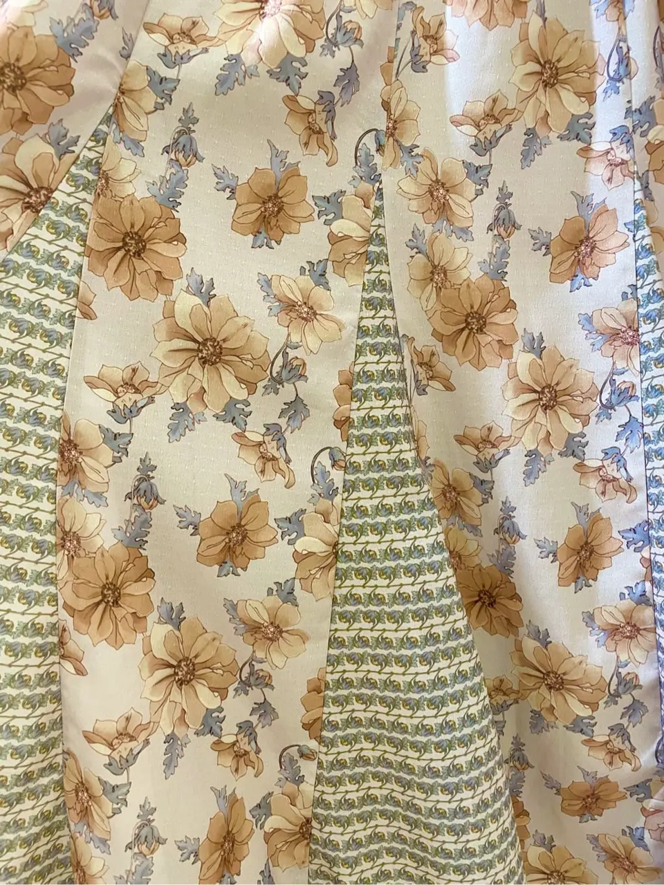 Feroux スタッフ コーディネート画像