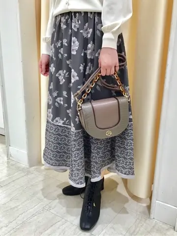 Feroux スタッフ コーディネート画像