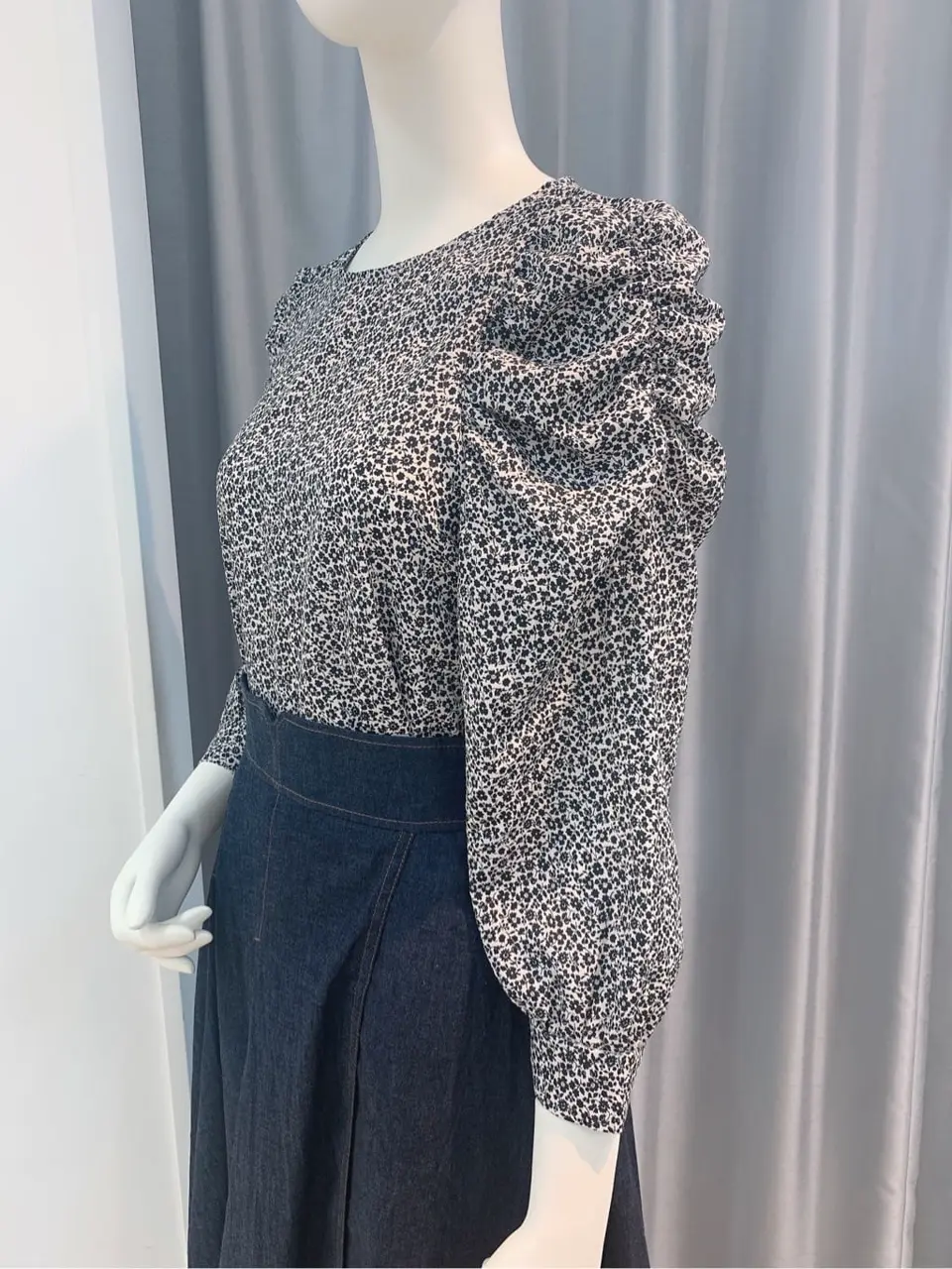 Feroux スタッフ コーディネート画像