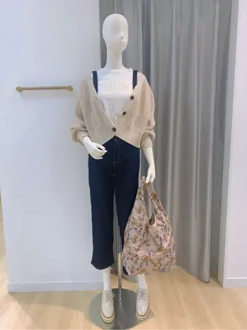 Feroux スタッフ コーディネート画像