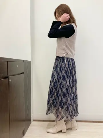 Feroux スタッフ コーディネート画像