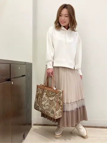 Feroux スタッフ コーディネート画像