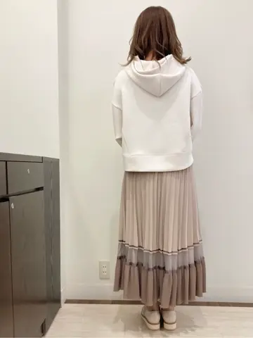 Feroux スタッフ コーディネート画像