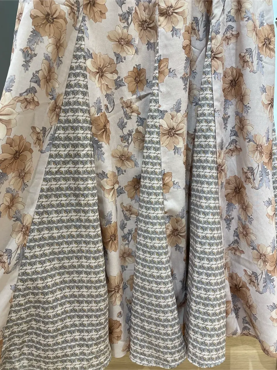 Feroux 土居 コーディネート画像