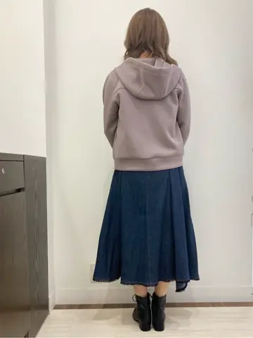 Feroux スタッフ コーディネート画像