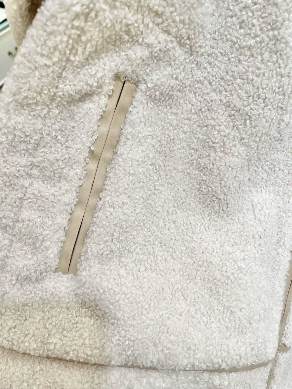 Feroux スタッフ コーディネート画像