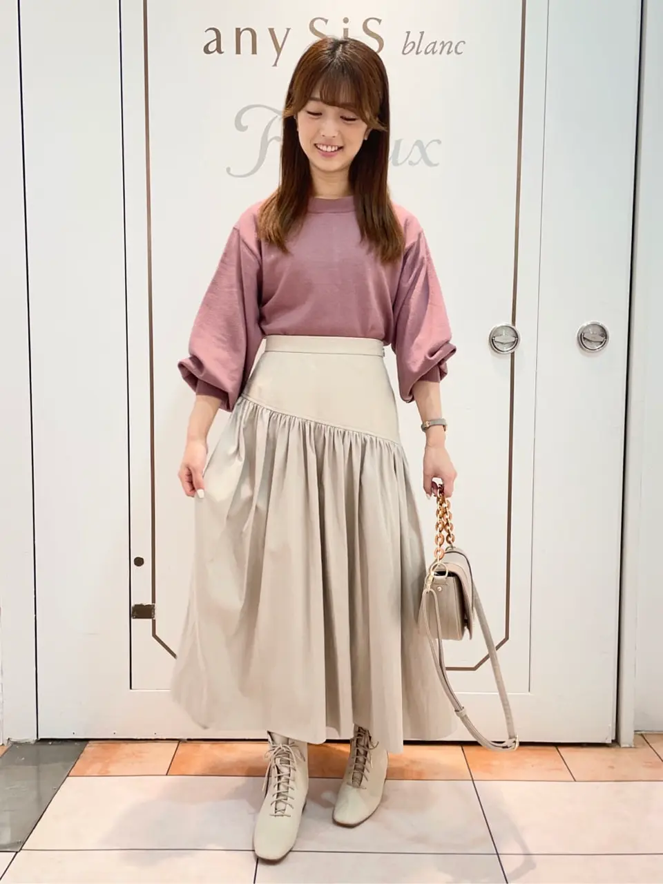  スタッフ コーディネート画像