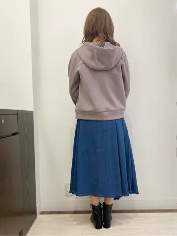 Feroux スタッフ コーディネート画像