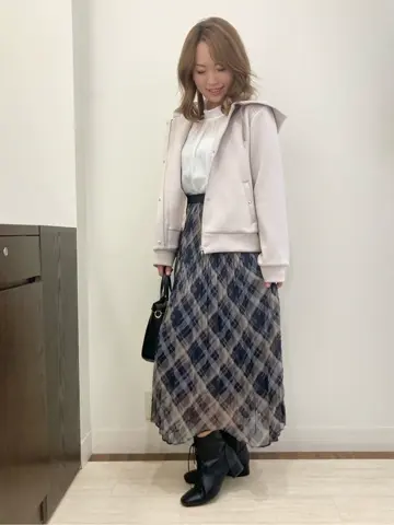 Feroux スタッフ コーディネート画像