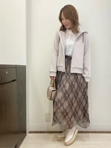 Feroux スタッフ コーディネート画像