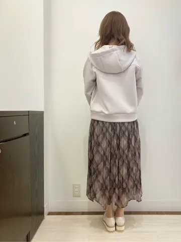 Feroux スタッフ コーディネート画像