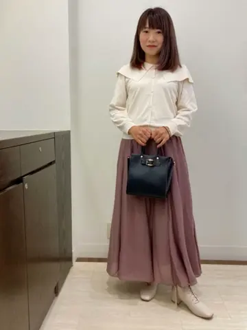 Feroux スタッフ コーディネート画像