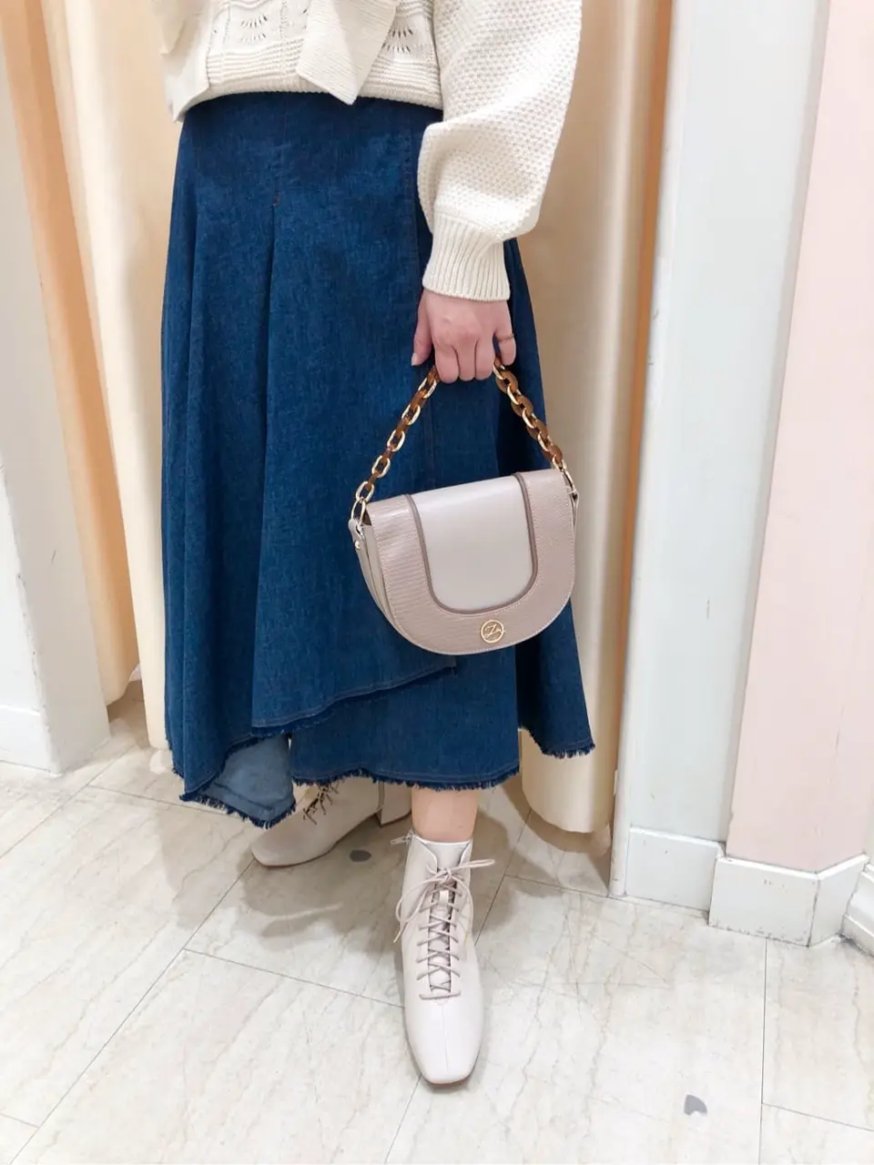 Feroux スタッフ コーディネート画像