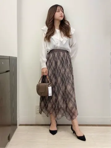 Feroux スタッフ コーディネート画像