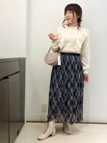 Feroux スタッフ コーディネート画像