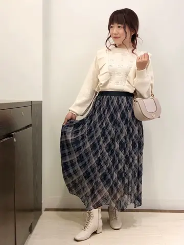 Feroux スタッフ コーディネート画像