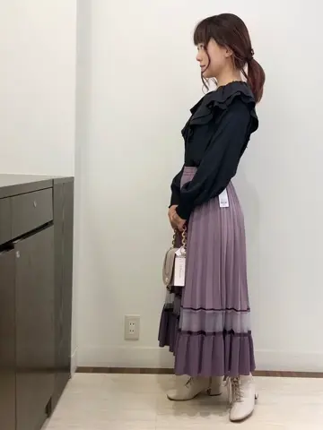 Feroux スタッフ コーディネート画像