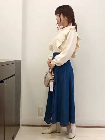 Feroux スタッフ コーディネート画像