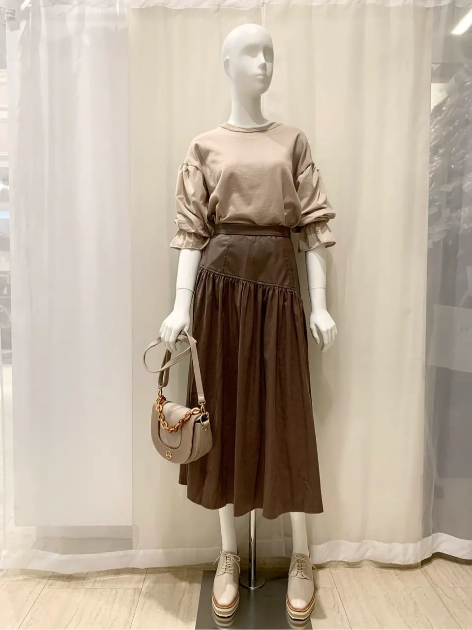 Feroux 石原 コーディネート画像