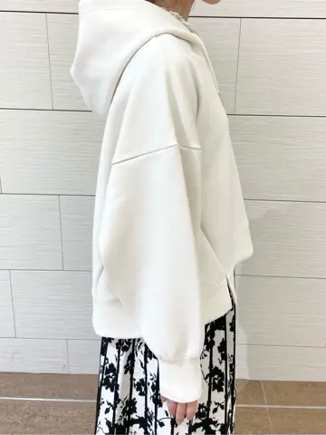 Feroux スタッフ コーディネート画像