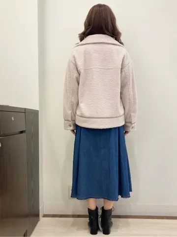 Feroux スタッフ コーディネート画像