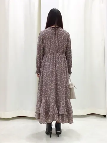 Feroux スタッフ コーディネート画像