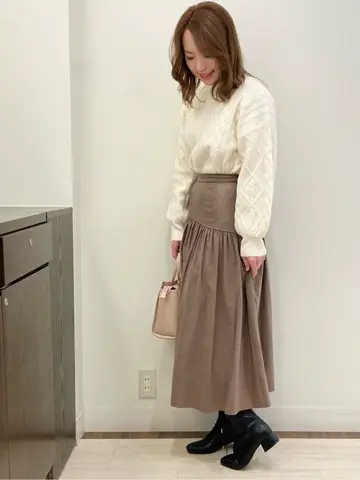 Feroux スタッフ コーディネート画像