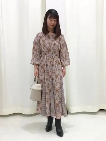 Feroux スタッフ コーディネート画像