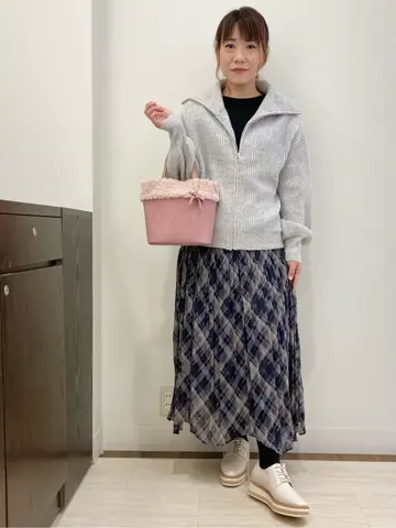 Feroux スタッフ コーディネート画像