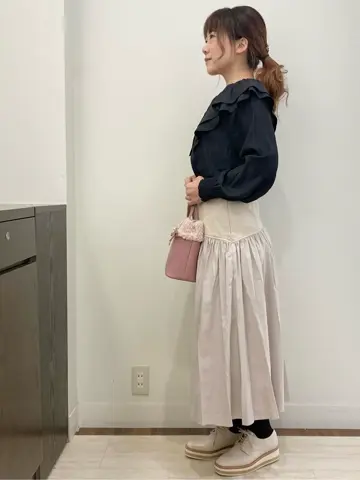 Feroux スタッフ コーディネート画像