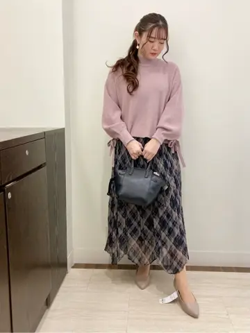 Feroux スタッフ コーディネート画像