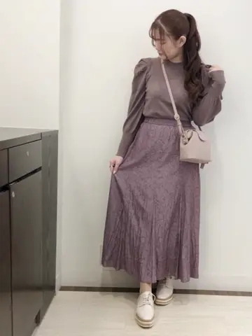 Feroux スタッフ コーディネート画像