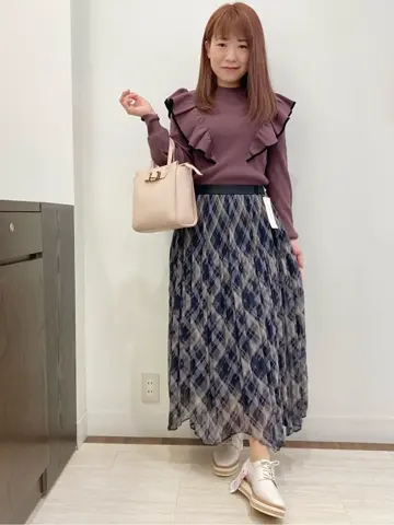 Feroux スタッフ コーディネート画像