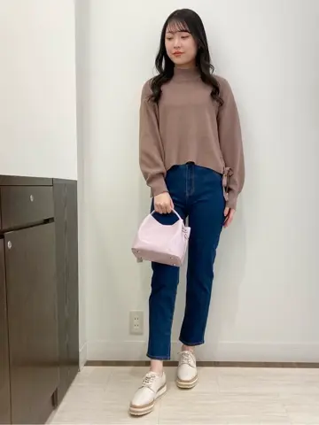 Feroux スタッフ コーディネート画像