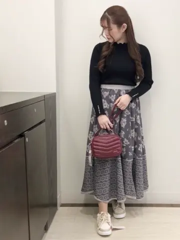 Feroux スタッフ コーディネート画像